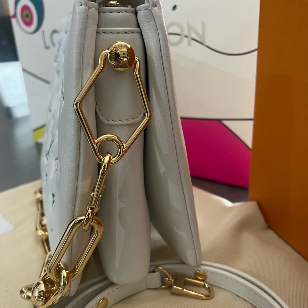 Louis Vuitton White Crossbody Bag with Multicolor Monogram - Picture 3 of 11